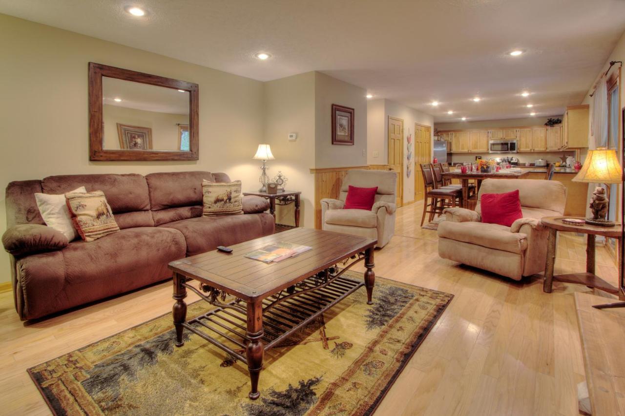 Gorgeous "Country Roads" By Honeybearcabins 4Br 4Ba, Next To Pool, Easy Drive, Main Strip Location! بيدجن فورج المظهر الخارجي الصورة