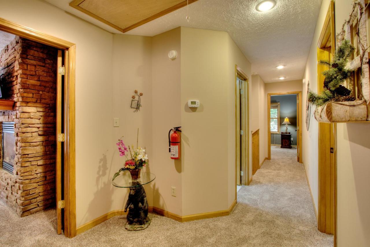 Gorgeous "Country Roads" By Honeybearcabins 4Br 4Ba, Next To Pool, Easy Drive, Main Strip Location! بيدجن فورج المظهر الخارجي الصورة