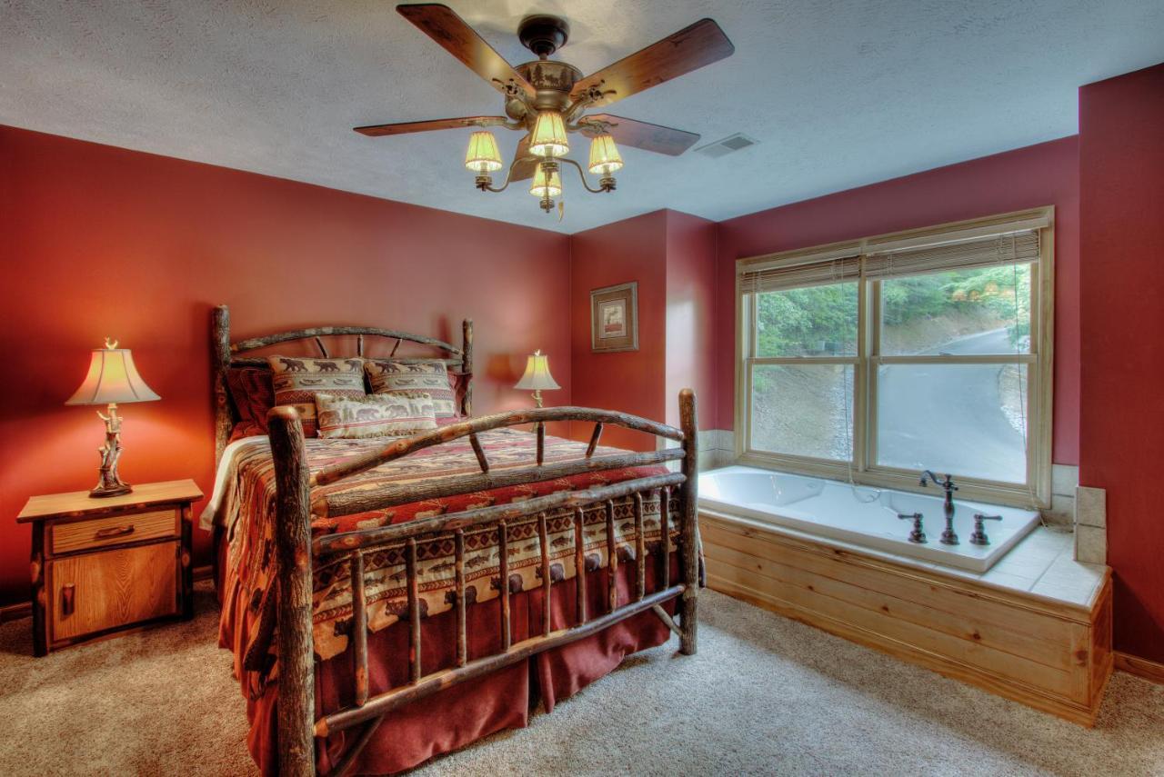 Gorgeous "Country Roads" By Honeybearcabins 4Br 4Ba, Next To Pool, Easy Drive, Main Strip Location! بيدجن فورج المظهر الخارجي الصورة