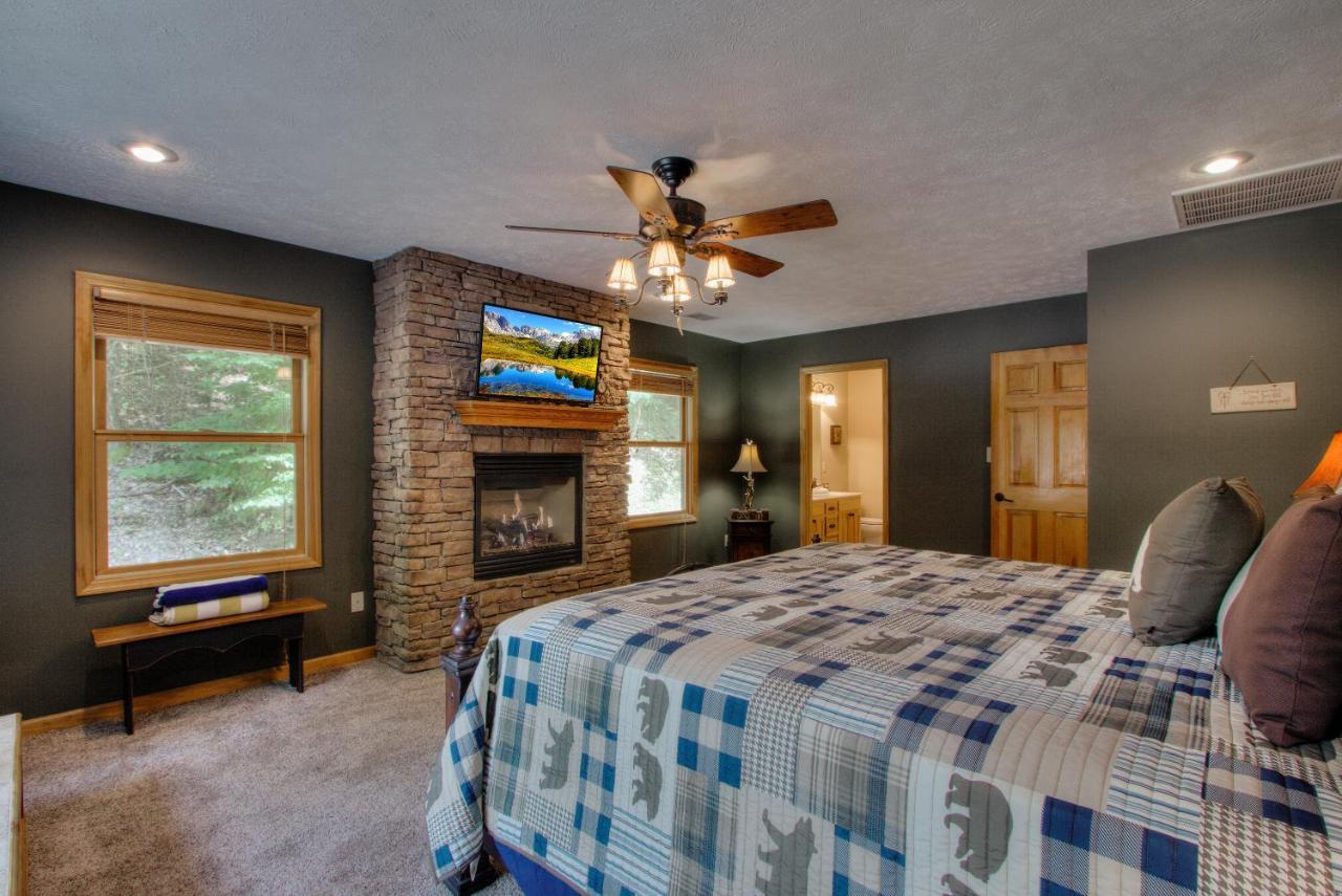 Gorgeous "Country Roads" By Honeybearcabins 4Br 4Ba, Next To Pool, Easy Drive, Main Strip Location! بيدجن فورج المظهر الخارجي الصورة