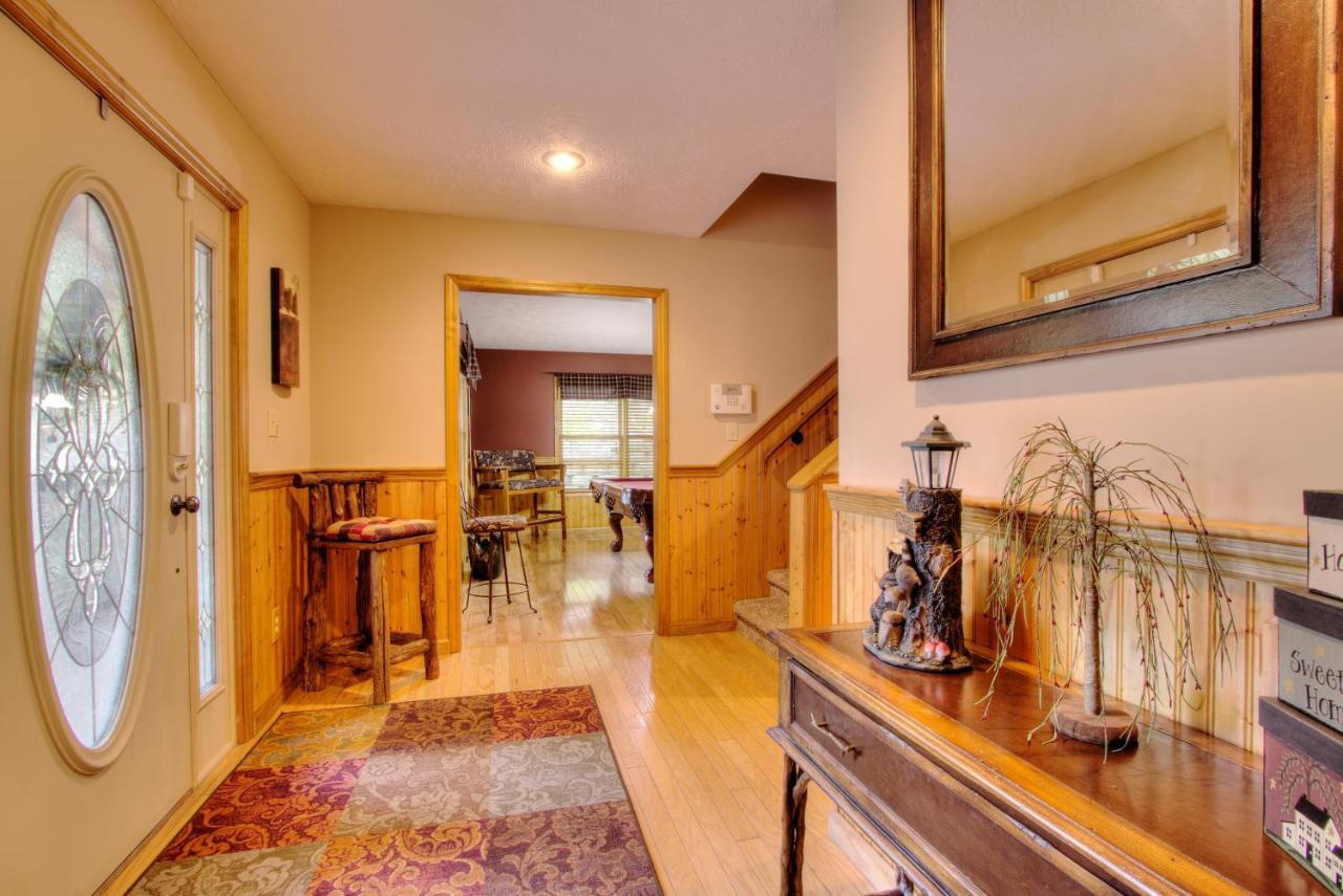 Gorgeous "Country Roads" By Honeybearcabins 4Br 4Ba, Next To Pool, Easy Drive, Main Strip Location! بيدجن فورج المظهر الخارجي الصورة