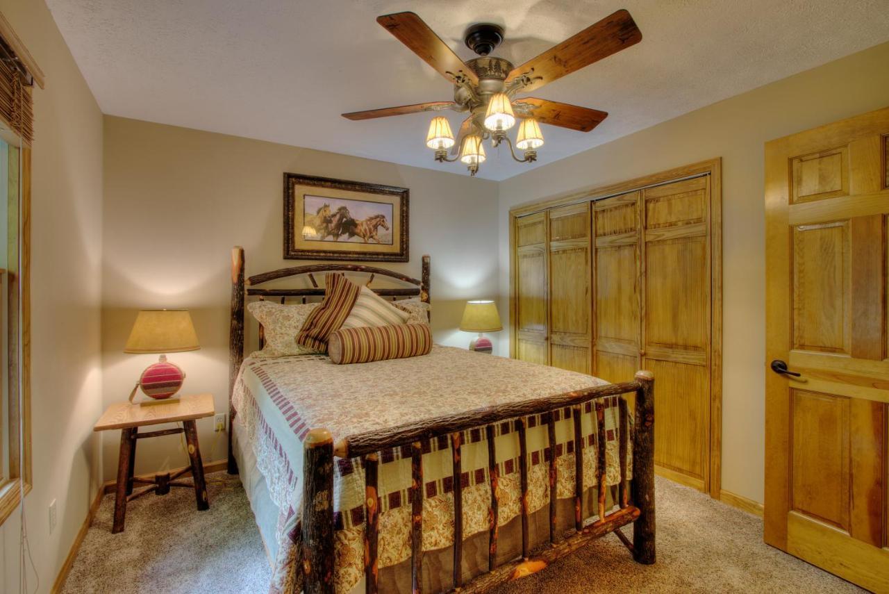 Gorgeous "Country Roads" By Honeybearcabins 4Br 4Ba, Next To Pool, Easy Drive, Main Strip Location! بيدجن فورج المظهر الخارجي الصورة