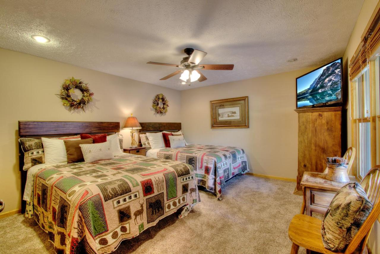 Gorgeous "Country Roads" By Honeybearcabins 4Br 4Ba, Next To Pool, Easy Drive, Main Strip Location! بيدجن فورج المظهر الخارجي الصورة